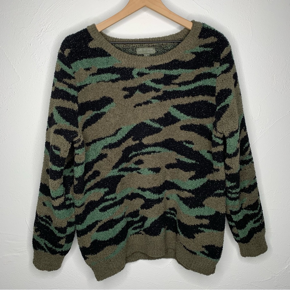 Barefoot Dreams XL CozyChic Camo Olive Green Black Round Neck Plush Sweater